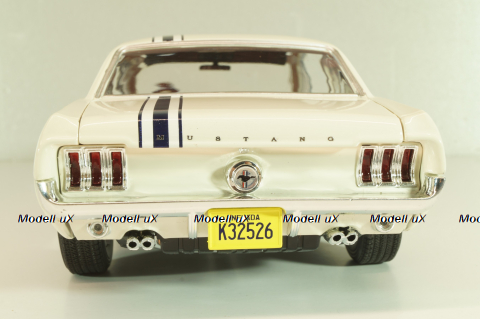 Ford Mustang 1967 from series "The Mod Squard", white, 13639, Greenlight 1:18