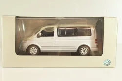Volkswagen Multivan T5 2003, silver, 7HO099300A7W, Minichamps 1:43
