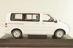 Volkswagen Multivan T5 2003, silver, 7HO099300A7W, Minichamps 1:43