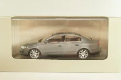 Volkswagen Passat (B6) 2005, grey, 3C0099300A7T, Minichamps 1:43