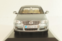 Volkswagen Passat (B6) 2005, grey, 3C0099300A7T, Minichamps 1:43