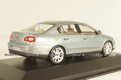 Volkswagen Passat (B6) 2005, grey, 3C0099300A7T, Minichamps 1:43