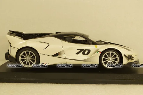 Ferrari FXX-K Evoluzione #70 2018, Bburago 1:18