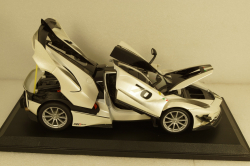 Ferrari FXX-K Evoluzione #70 2018, Bburago 1:18