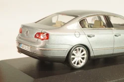 Volkswagen Passat (B6) 2005, grey, 3C0099300A7T, Minichamps 1:43