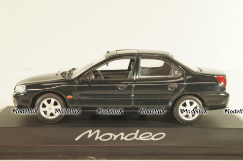 Ford Mondeo Ghia sedan (MK3) 1992, dark green, Minichamps 1:43