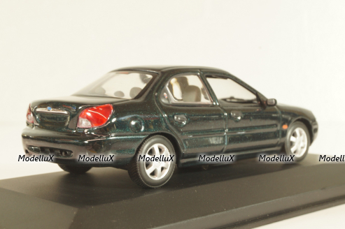 Ford Mondeo Ghia sedan (MK3) 1992, dark green, Minichamps 1:43