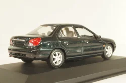 Ford Mondeo Ghia sedan (MK3) 1992, dark green, Minichamps 1:43