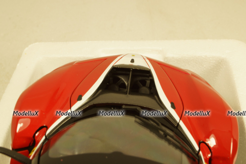 Ferrari FXX-K Evoluzione #54 red, Burago 1:18