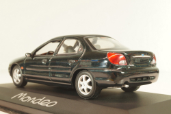 Ford Mondeo Ghia sedan (MK3) 1992, dark green, Minichamps 1:43