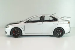Mitsubishi Lancer Evo X 2008, silver, Viat 1:18