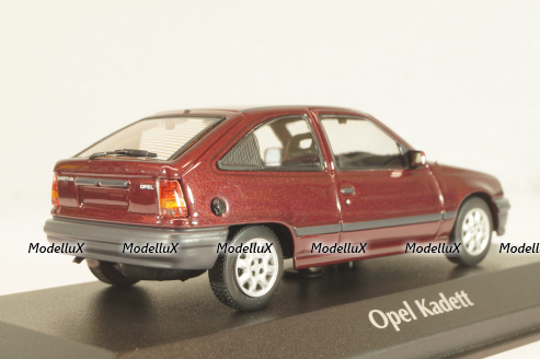 Opel Kadett (E) 1984, red metallic, 940045901, Maxichamps 1:43