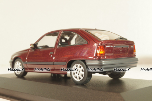 Opel Kadett (E) 1984, red metallic, 940045901, Maxichamps 1:43
