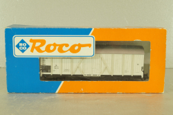 Вагон рефрижератор для морской рыбы, крытый грузовой (холодильник), 2-х осный DB, белый, HO, 46235, Roco 1:87
