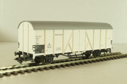 Вагон рефрижератор для морской рыбы, крытый грузовой (холодильник), 2-х осный DB, белый, HO, 46235, Roco 1:87