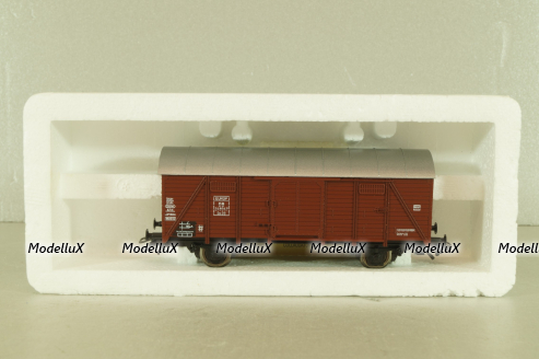 Вагон грузовой, крытый, 2-х осный DB, коричневый, HO, 46042, Roco 1:87