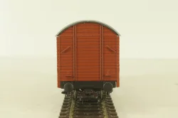 Вагон грузовой, крытый, 2-х осный DB, коричневый, HO, 46042, Roco 1:87