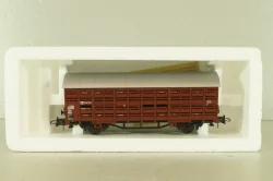 Вагон для перевозки животных "скотовоз", 2-х осный DB, коричневый, HO, 46035, Roco 1:87