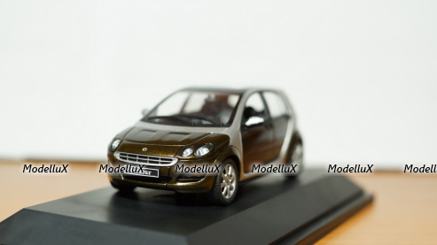 Smart Forfour 1.5 green, Schuco 1:43