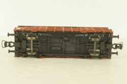 Вагон для перевозки животных "скотовоз", 2-х осный DB, коричневый, HO, 46035, Roco 1:87