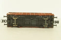 Вагон для перевозки животных "скотовоз", 2-х осный DB, коричневый, HO, 46035, Roco 1:87