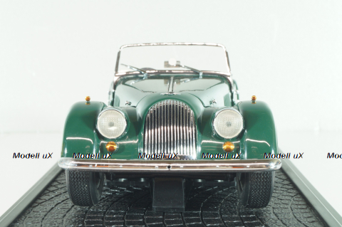 Morgan 4/4 series II 1955, green, 08111G, Kyosho 1:18
