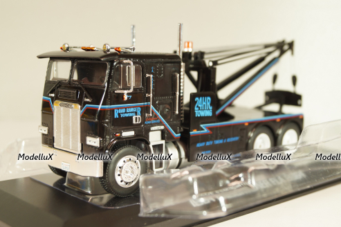 Freightliner FLA 1984, from movie "Terminator 2 (Judgment Day) black, 9664, Greenlight 1:43