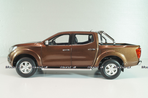 Nissan Navara (D23) 2017, brown met, Paudi 1:18