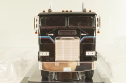 Freightliner FLA 1984, from movie "Terminator 2 (Judgment Day) black, 9664, Greenlight 1:43