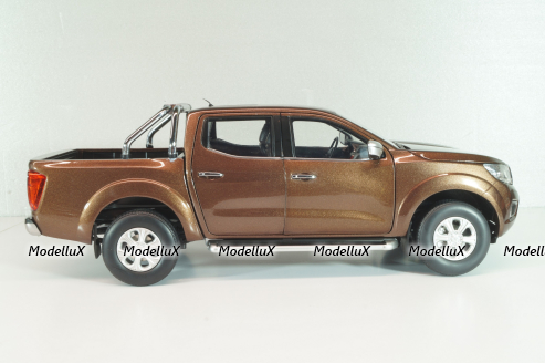 Nissan Navara (D23) 2017, brown met, Paudi 1:18