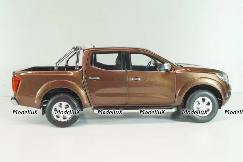 Nissan Navara (D23) 2017, brown met, Paudi 1:18