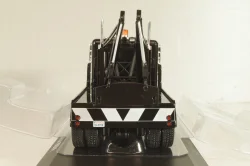 Freightliner FLA 1984, from movie "Terminator 2 (Judgment Day) black, 9664, Greenlight 1:43