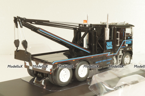 Freightliner FLA 1984, from movie "Terminator 2 (Judgment Day) black, 9664, Greenlight 1:43