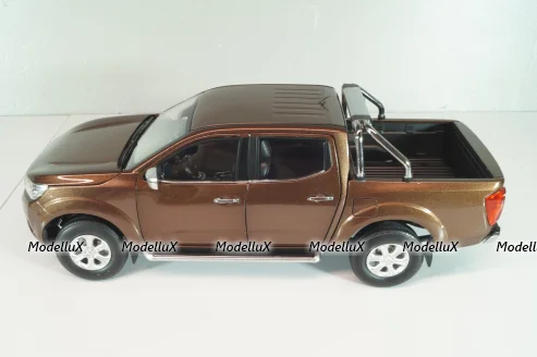 Nissan Navara (D23) 2017, brown met, Paudi 1:18