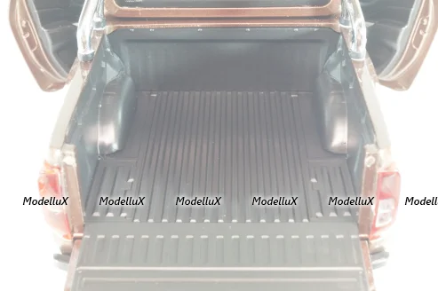 Nissan Navara (D23) 2017, brown met, Paudi 1:18