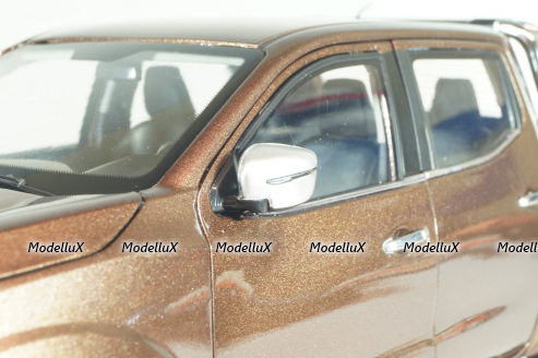 Nissan Navara (D23) 2017, brown met, Paudi 1:18