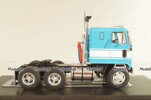 GMC Astro 95 tractor 1975, blue/white, TR213, IXO, 1:43