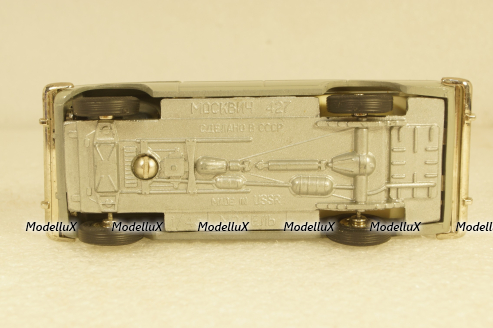 Москвич-427, 90г., Тантал/Радон 1:43