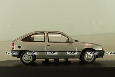 Opel Kadett (E) 1984, silver, OPC018, Altaya  Opel Collection #18 1:43
