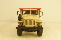Урал-55571, самосвал, бежево/оранжевый, Элекон 1:43