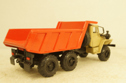 Урал-55571, самосвал, бежево/оранжевый, Элекон 1:43