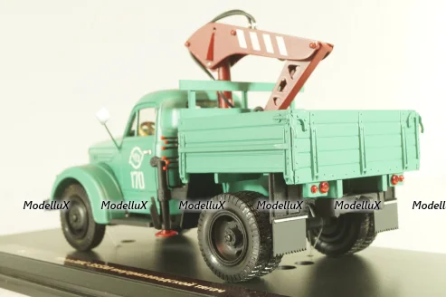 УралЗИС-355М внутризаводской тягач, TruckTyr 1:43