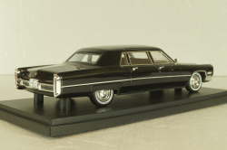 Cadillac Fleetwood Series 75 limousine 1968, black, 44400, NEO 1:43