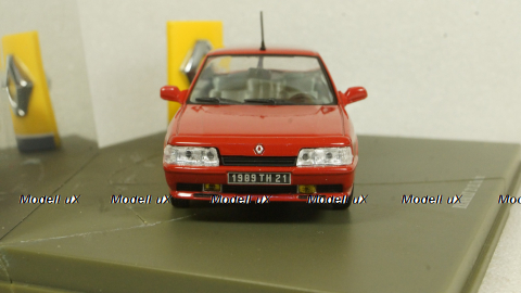 Renault 21 2L Turbo, Red, 7711223579, Universal Hobby 1:43