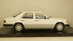 Mercedes E-Klasse (W124) E320 year 1989 arctic white, iScale 1:18