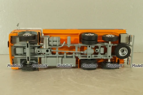 Volvo F12 fuel tanker 1977, white/orange, Camion D'epoca #74, 1:43 Уценка 2!