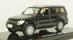 Mitsubishi Pajero 4, knight black, Vitesse 1:43