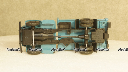 Mitsubishi Pajero 4, knight black, Vitesse 1:43