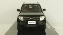 Mitsubishi Pajero 4, knight black, Vitesse 1:43