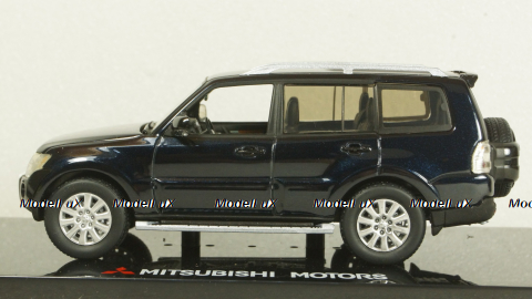 Mitsubishi Pajero 4, knight black, Vitesse 1:43